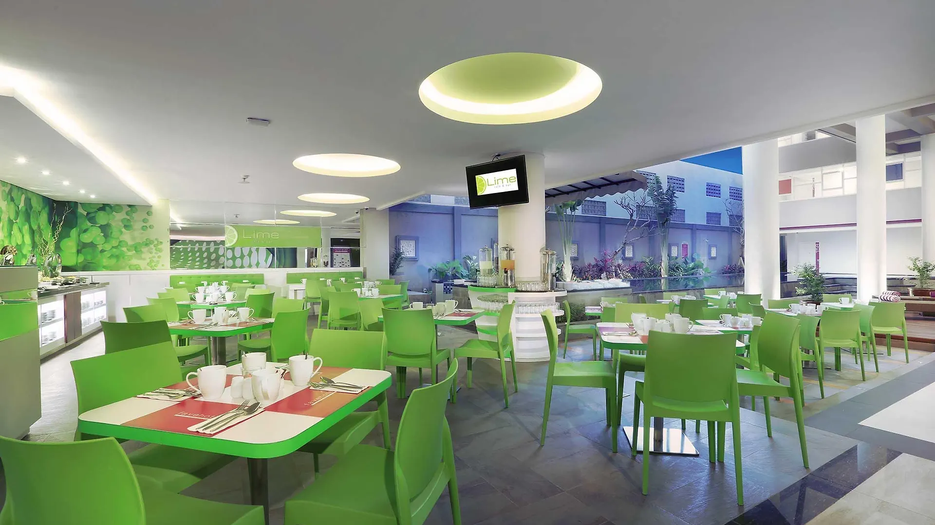 Отель Favehotel Sunset Seminyak